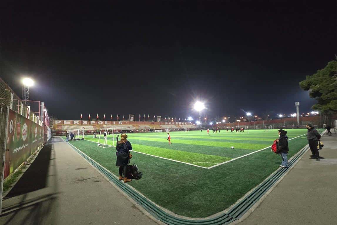ورزشگاه درفشی فر - پرسپولیس